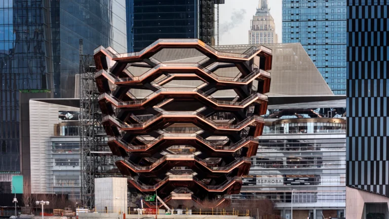 Luxury Real Estate Development: Complete Guide to Innovation, Technology, and Global Examples